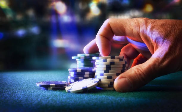 kinghoki platform interface showing sportsbook, live dealer, and slots categories
